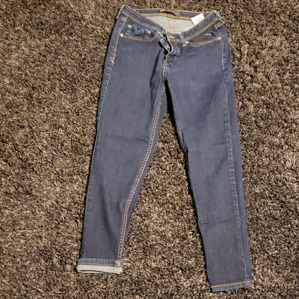 Levi's capris